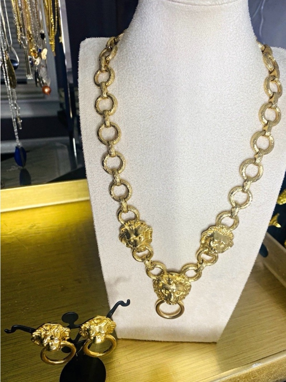 Kenneth Jay Lane Gold Lion Head Link Necklace with Ring Drop